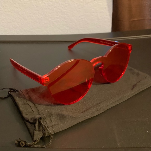 Clear Red Shades - Picture 2 of 3